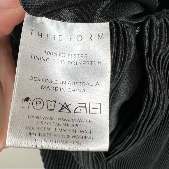 Third Form Pawa Pleated Jumpsuit in Black Size Medium - Picture 8 of 9